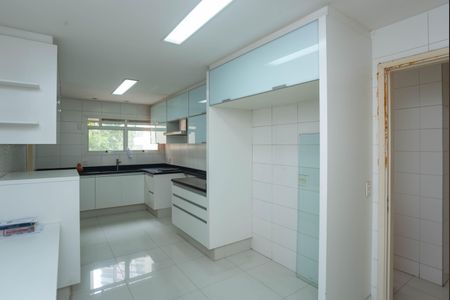 Apartamento à venda com 366m², 4 quartos e 5 vagasCozinha
