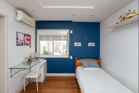 Apartamento à venda com 366m², 4 quartos e 5 vagasQuarto 2 Suíte