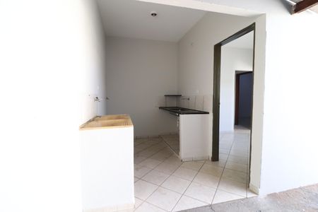 Casa para alugar com 75m², 2 quartos e 1 vagaÁrea de Serviço