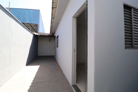 Casa para alugar com 75m², 2 quartos e 1 vagaCorredor
