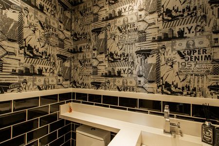 Casa de condomínio à venda com 100m², 3 quartos e 2 vagas Casa de condomínio à venda com 100m², 3 quartos e 2 vagasLavabo