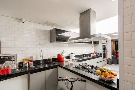 Casa de condomínio à venda com 100m², 3 quartos e 2 vagas Casa de condomínio à venda com 100m², 3 quartos e 2 vagasCozinha