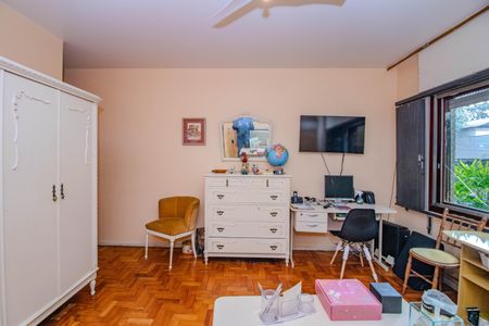 Casa para alugar com 190m², 3 quartos e 3 vagasSuíte