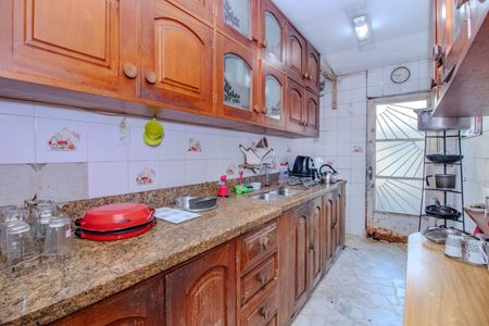 Casa para alugar com 190m², 3 quartos e 3 vagasCozinha