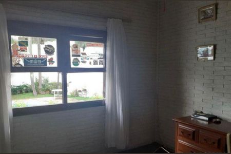 Casa para alugar com 240m², 4 quartos e 4 vagas