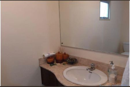 Casa para alugar com 240m², 4 quartos e 4 vagas