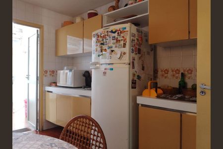 Casa para alugar com 240m², 4 quartos e 4 vagas