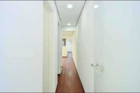 Casa à venda com 60m², 2 quartos e 1 vaga