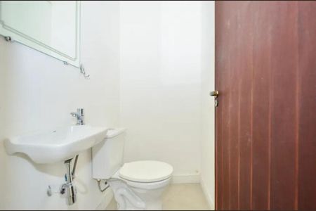 Casa à venda com 60m², 2 quartos e 1 vaga