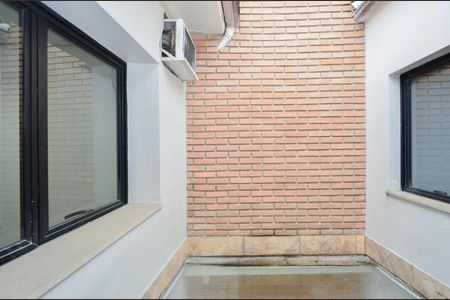 Casa à venda com 60m², 2 quartos e 1 vaga