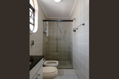 Apartamento à venda com 224m², 4 quartos e 3 vagasBanheiro da Suíte 2