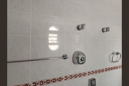 Apartamento à venda com 224m², 4 quartos e 3 vagasBanheiro da Suíte 4