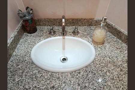 Apartamento à venda com 224m², 4 quartos e 3 vagasBanheiro da Suíte 3