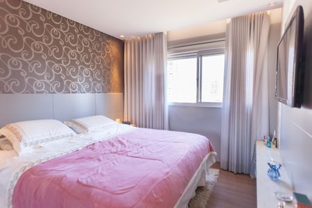 Apartamento à venda com 126m², 3 quartos e 3 vagas Apartamento à venda com 126m², 3 quartos e 3 vagasSuíte