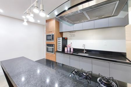 Apartamento à venda com 98m², 2 quartos e 2 vagas Apartamento à venda com 98m², 2 quartos e 2 vagasCozinha