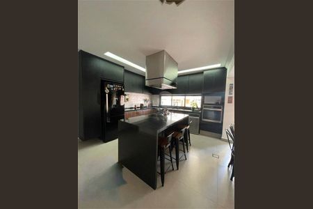 Casa à venda com 250m², 2 quartos e 3 vagas