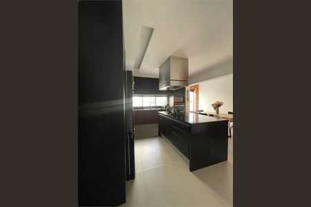 Casa à venda com 250m², 2 quartos e 3 vagas