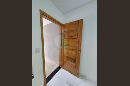 Casa à venda com 108m², 3 quartos e 2 vagas