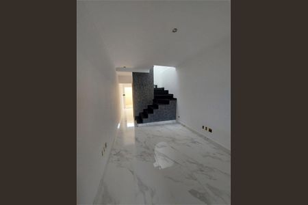 Casa à venda com 108m², 3 quartos e 2 vagas