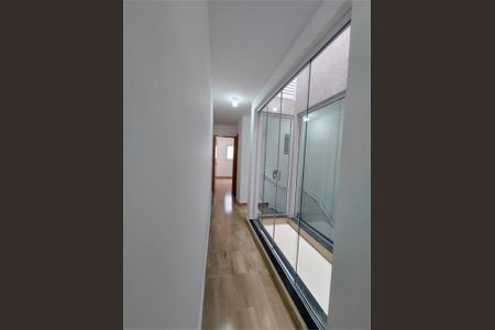 Casa à venda com 108m², 3 quartos e 2 vagas