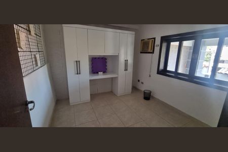 Casa à venda com 300m², 4 quartos e 2 vagasQuarto