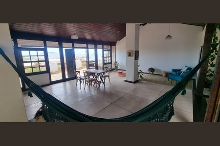 Casa à venda com 300m², 4 quartos e 2 vagasÁrea Externa