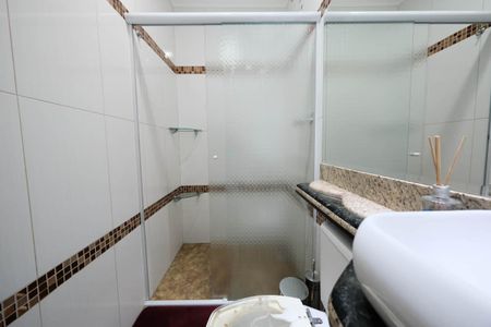 Casa à venda com 100m², 3 quartos e 2 vagasBanheiro