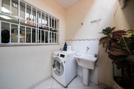 Casa à venda com 100m², 3 quartos e 2 vagasÁrea gourmet