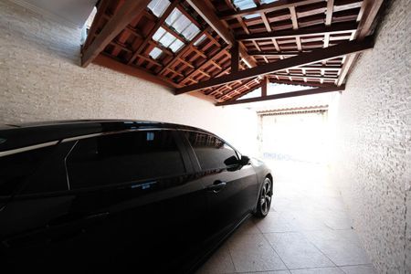 Casa à venda com 100m², 3 quartos e 2 vagasGaragem