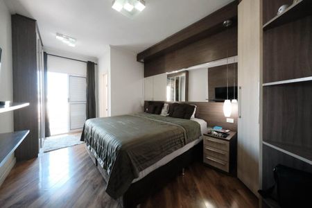 Casa à venda com 100m², 3 quartos e 2 vagasSuíte