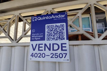 Casa à venda com 100m², 3 quartos e 2 vagas Casa à venda com 100m², 3 quartos e 2 vagasPlaca