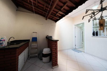 Casa à venda com 100m², 3 quartos e 2 vagasÁrea gourmet