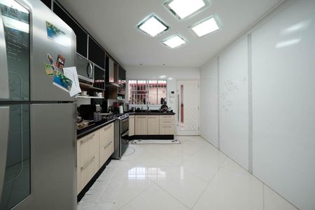 Casa à venda com 100m², 3 quartos e 2 vagasCozinha