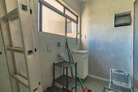 Apartamento para alugar com 107m², 3 quartos e 2 vagas Apartamento para alugar com 107m², 3 quartos e 2 vagasÁrea de Serviço