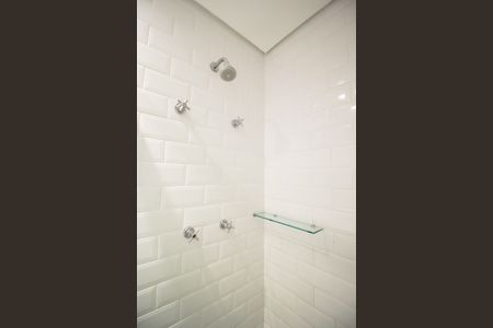 Studio para alugar com 30m², 1 quarto e 1 vaga Studio para alugar com 30m², 1 quarto e 1 vagaBanheiro