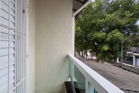 Casa à venda com 190m², 3 quartos e 3 vagas Casa à venda com 190m², 3 quartos e 3 vagasVaranda da Suíte