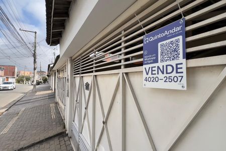 Casa à venda com 190m², 3 quartos e 3 vagas Casa à venda com 190m², 3 quartos e 3 vagasPlaca