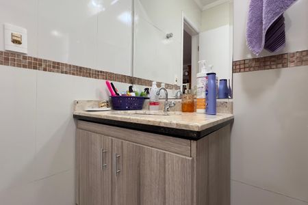 Casa à venda com 190m², 3 quartos e 3 vagas Casa à venda com 190m², 3 quartos e 3 vagasBanheiro da Suíte