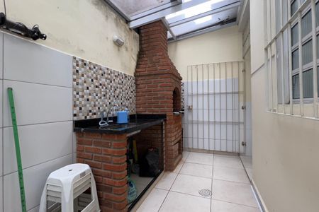 Casa à venda com 190m², 3 quartos e 3 vagas Casa à venda com 190m², 3 quartos e 3 vagasÁrea de Serviço