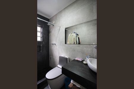 Apartamento para alugar com 90m², 2 quartos e sem vagaBanheiro da Suíte 1