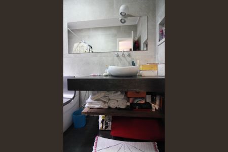 Apartamento para alugar com 90m², 2 quartos e sem vagaBanheiro da Suíte 1