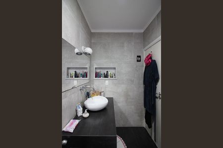 Apartamento para alugar com 90m², 2 quartos e sem vagaBanheiro da Suíte 1