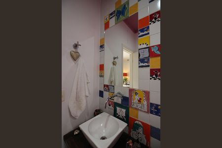 Apartamento para alugar com 90m², 2 quartos e sem vagaLavabo