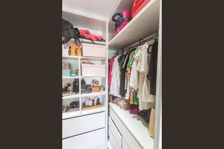 Apartamento à venda com 159m², 4 quartos e 3 vagasCloset da Suíte 1