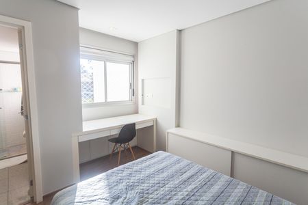 Apartamento à venda com 159m², 4 quartos e 3 vagasSuíte 2