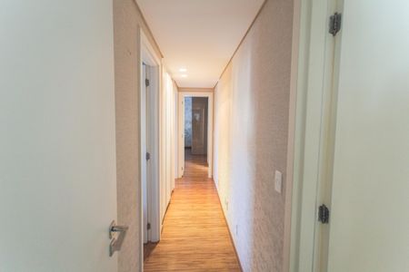 Apartamento à venda com 159m², 4 quartos e 3 vagasCorredor
