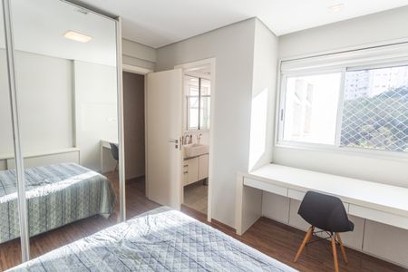 Apartamento à venda com 159m², 4 quartos e 3 vagasSuíte 2