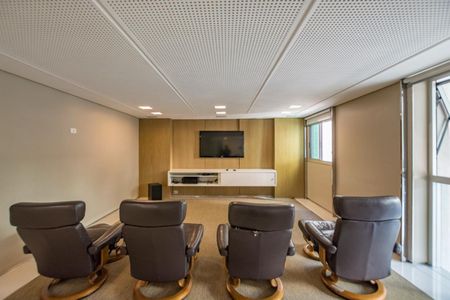 Apartamento à venda com 159m², 4 quartos e 3 vagasÁrea comum - Sala de Cinema