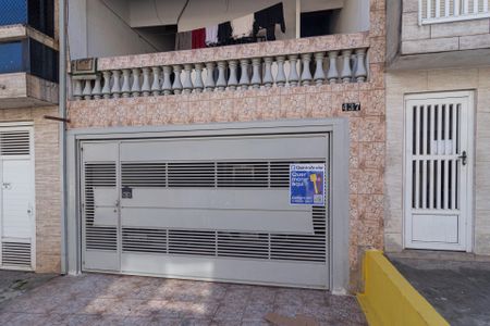 Casa à venda com 470m², 8 quartos e 2 vagas Casa à venda com 470m², 8 quartos e 2 vagasFachada