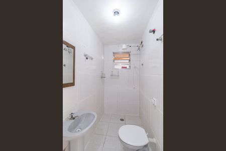 Casa à venda com 470m², 8 quartos e 2 vagas Casa à venda com 470m², 8 quartos e 2 vagasBanheiro Social 1